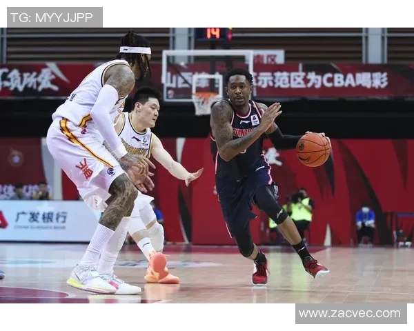 马尚布鲁克斯：从篮球场上的明星到生活中的励志榜样