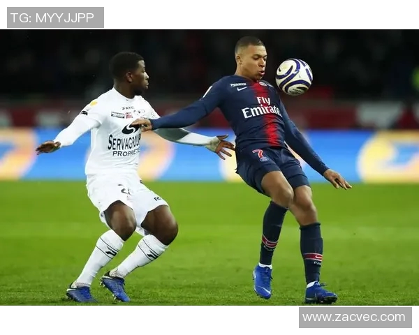 皇马与巴黎精彩对决录像回放全程回顾与分析