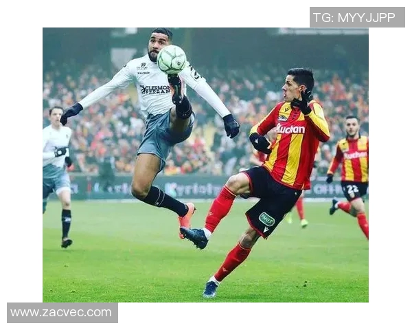 勒芒与奥兰斯的对决分析与历史交锋回顾